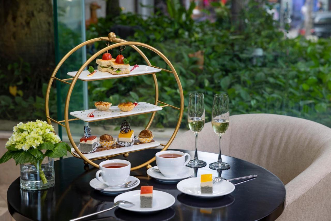 Executive Double Room with City View and daily afternoon tea,1323814516:JPEG